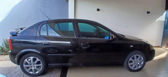 CHEVROLET ASTRA 2.0 MPFI ADVANTAGE 8V FLEX 4P MANUAL